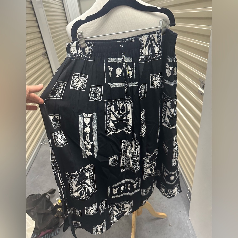Potted Plant Black and White Patterned Midi Skirt Art Aunt Plant Mom